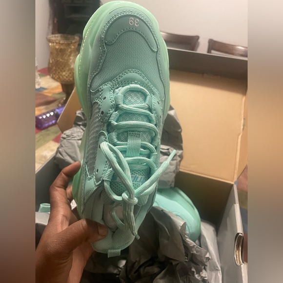 Mint Balenciaga brand new - Picture 4 of 13